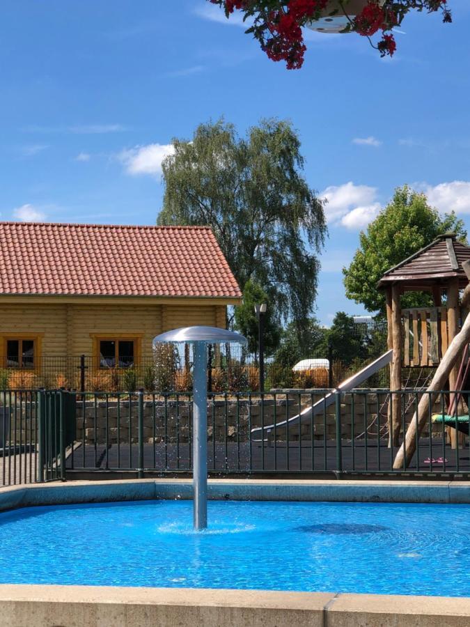 Boomstamhuis High Chaparral Oorsbeek Exterior foto